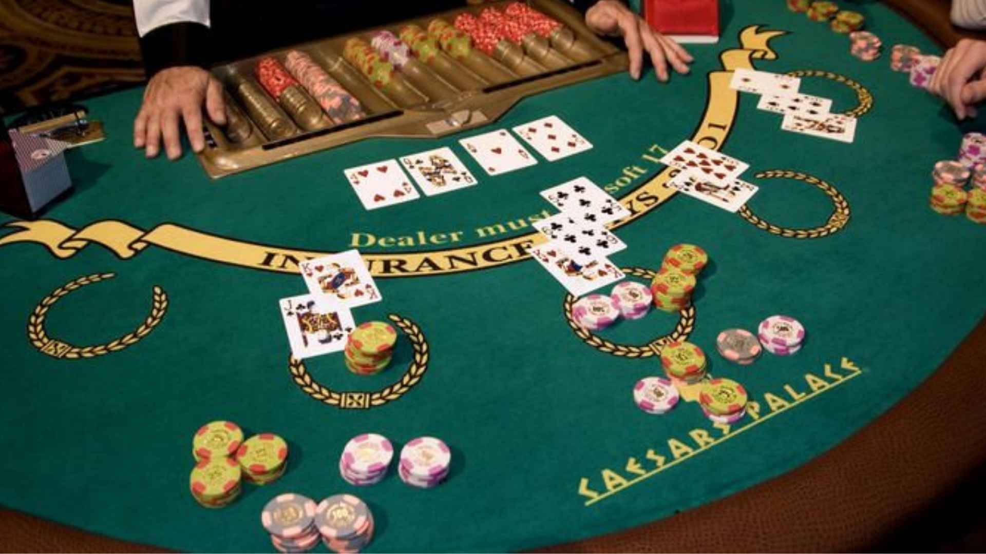 Dominoes Entertainment with Endless Possibilities